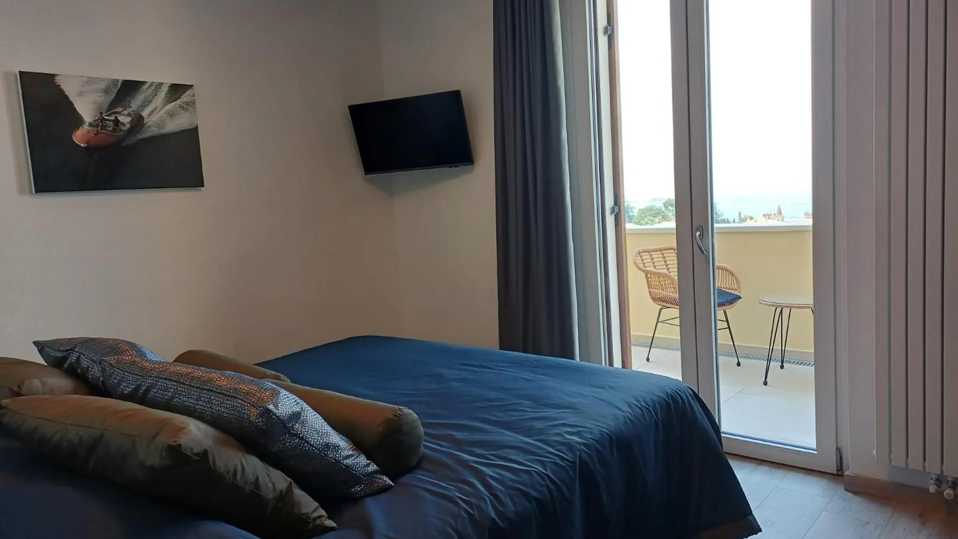 Villa Doris Lazise 0*,  Italy
